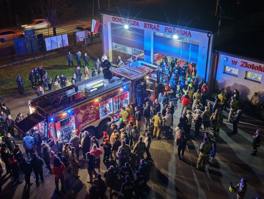 Tłumy powitały nowy wóz strażacki! Tłumy powitały nowy wóz strażacki!