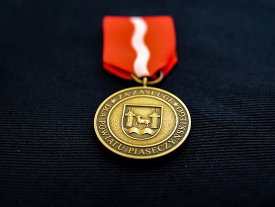 Trwa nabór do Odznaki Honorowej Powiatu Piaseczyńskiego