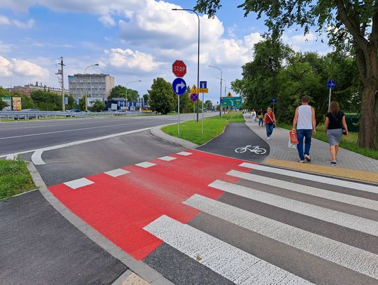 Urwana ścieżka rowerowa na Puławskiej