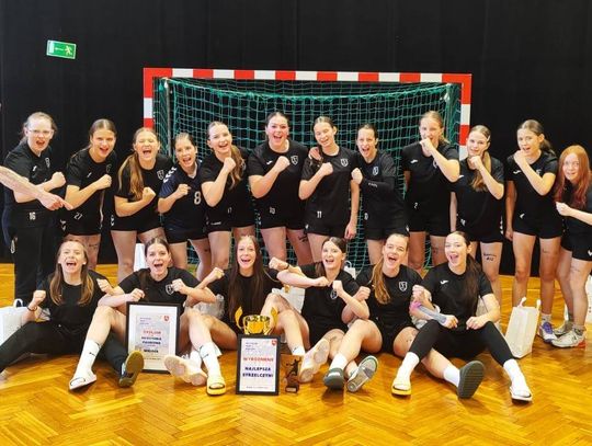 Victoria Piaseczno w finale