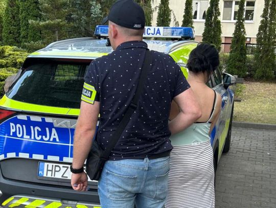 Wpadły jedna po drugiej