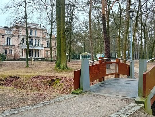 Z pieskiem do Parku Zdrojowego Z pieskiem do Parku Zdrojowego