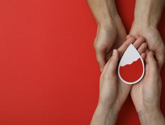 Zbiórka krwi przy basenie w Górze Kalwarii