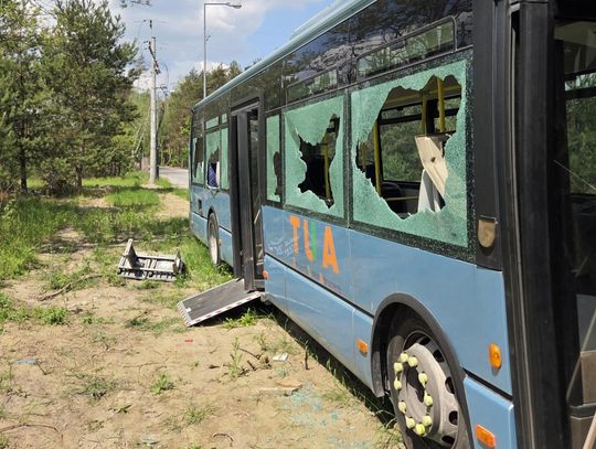 Zdemolowany autobus w Antoninowie. Policja szuka sprawców