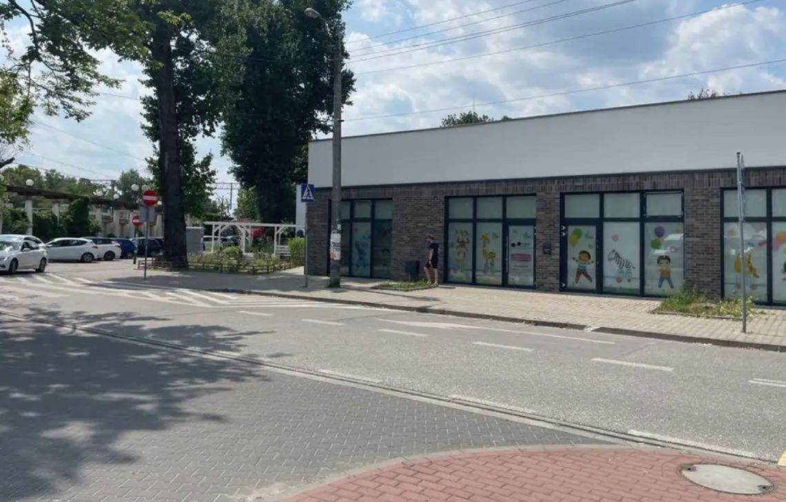 2-latek sam opuszcza żłobek, a opiekunki nawet się nie orientują? Kolejny taki skandal w placówce w Piastowie 2-latek sam opuszcza żłobek, a opiekunki nawet się nie orientują? Kolejny taki skandal w placówce w Piastowie