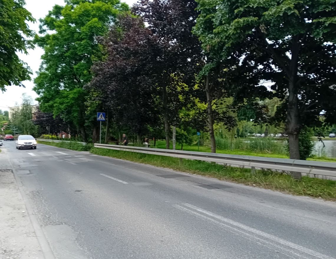 Będą konsultacje w sprawie przebudowy ul. Łabędziej. Mieszkańcy spotkają się z władzami i projektantem Będą konsultacje w sprawie przebudowy ul. Łabędziej. Mieszkańcy spotkają się z władzami i projektantem