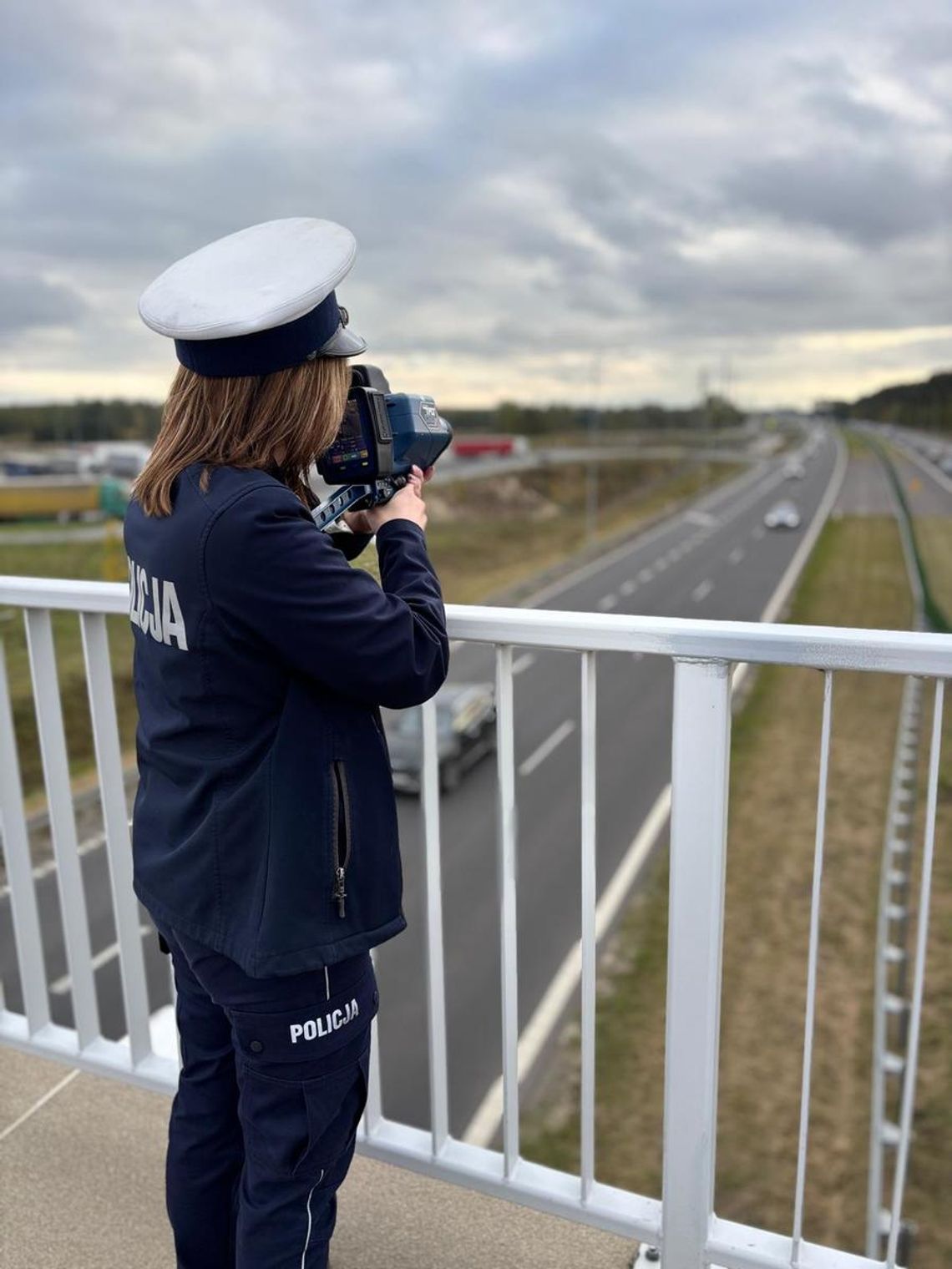 Bezpieczna odległość na S7 – policjanci przypominają kierowcom o zasadach
