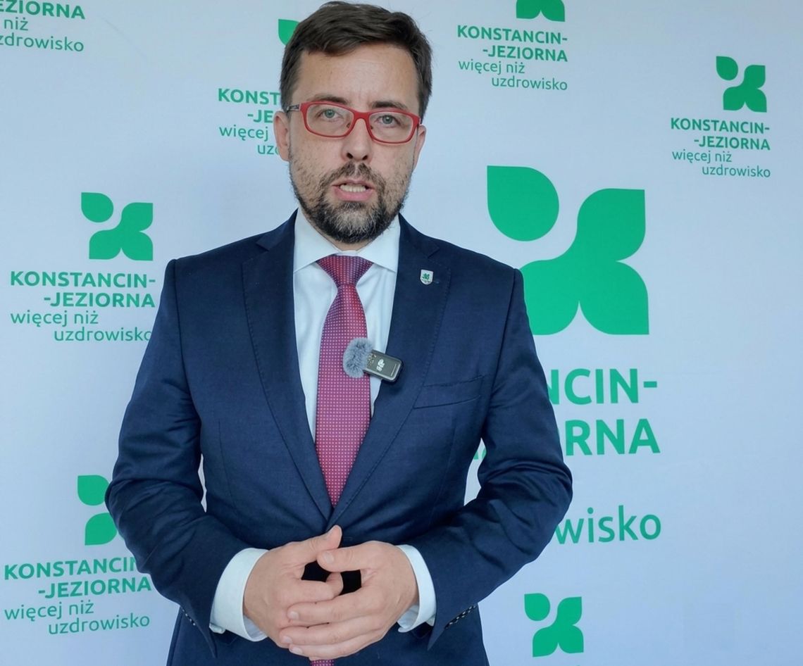 Burmistrz Wiśniewski pozywa swoją gminę. Spór o wynagrodzenie trafi do sądu Burmistrz Wiśniewski pozywa swoją gminę. Spór o wynagrodzenie trafi do sądu
