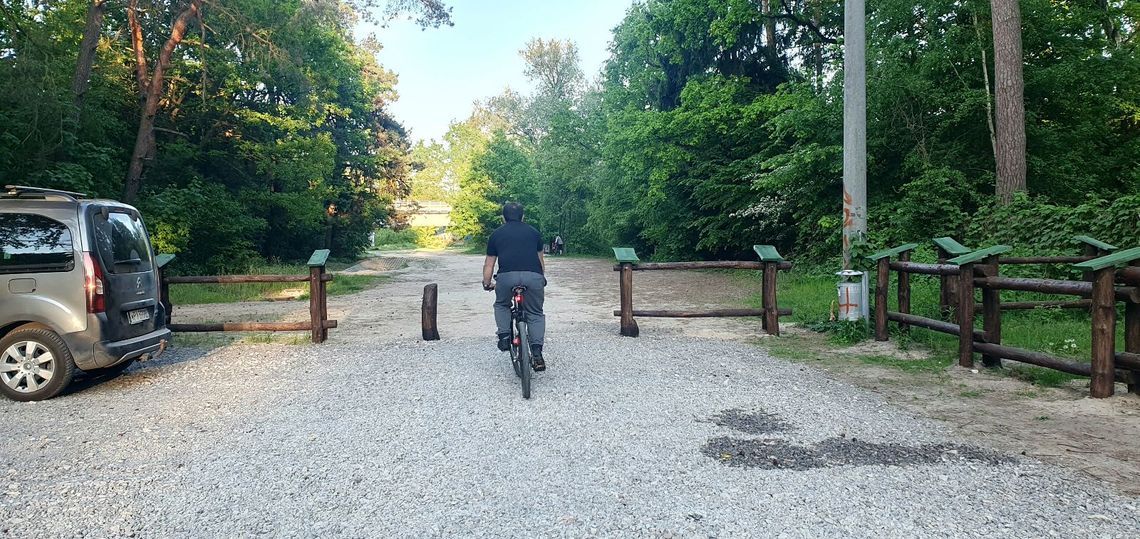 Chcą bezpośredniego dojazdu do rzeki. Dlaczego miasto go zagrodziło?