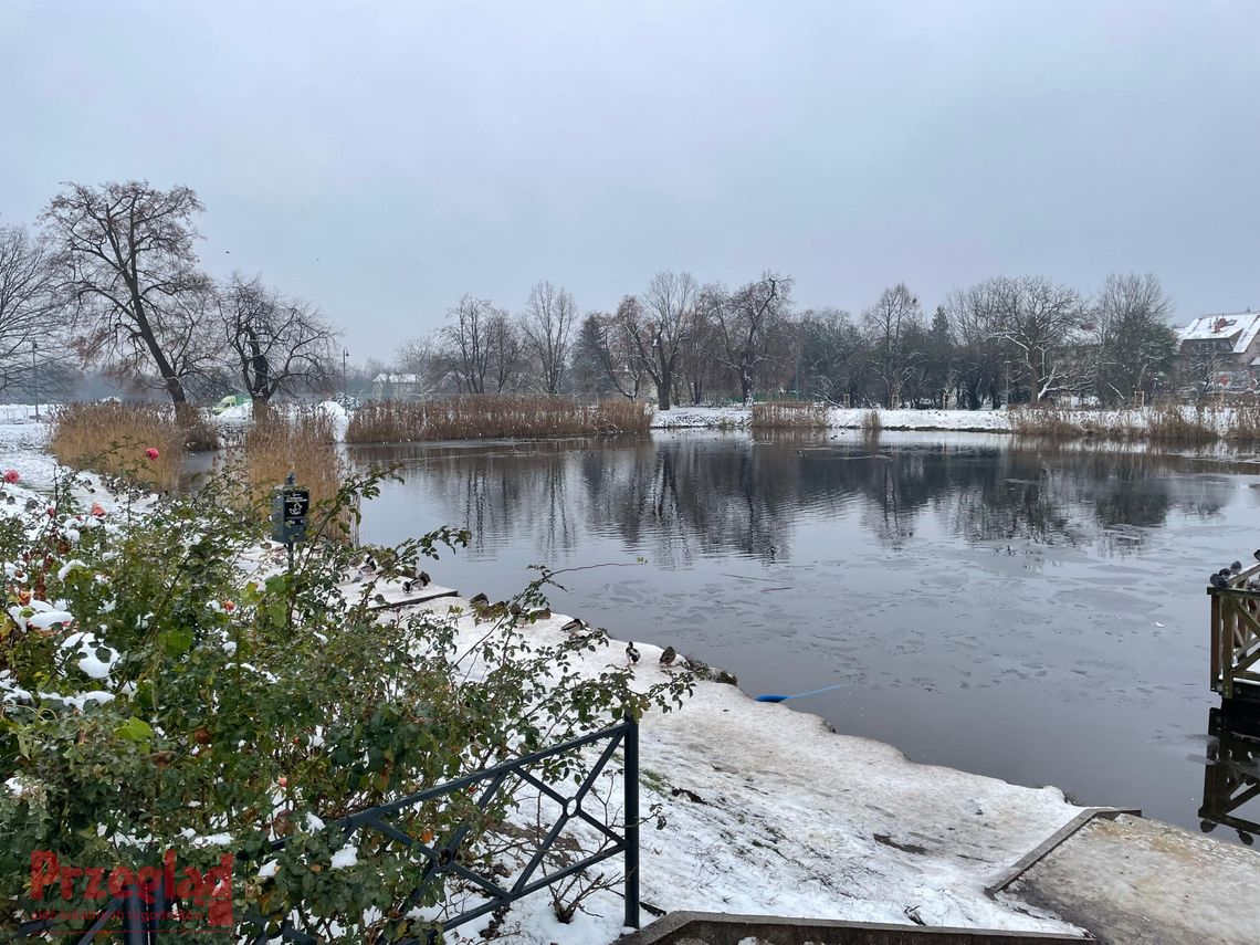 Chłodne niebo nad Piasecznem – prognoza pogody na koniec grudnia