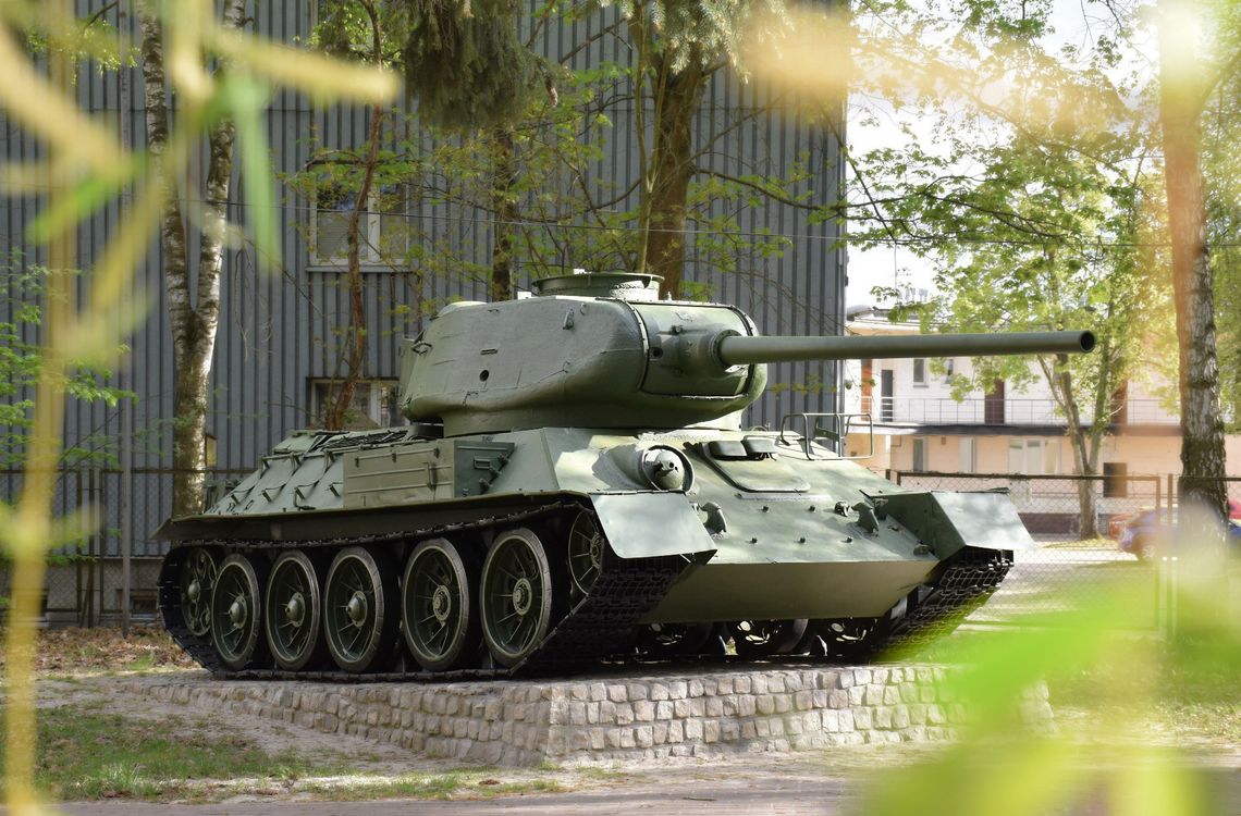 Czołg T-34 w Górze Kalwarii odnowiony