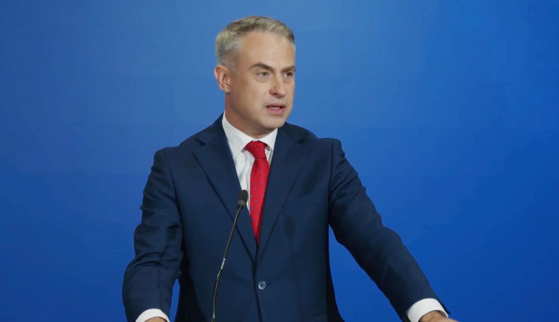 Dane około 19 milionów Polaków wyciekły z baz danych. Rząd ostrzega Polaków Dane około 19 milionów Polaków wyciekły z baz danych. Rząd ostrzega Polaków