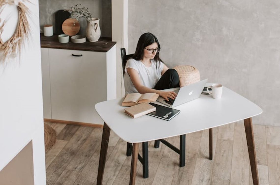 Dlaczego warto kupić MacBooka Pro M5 właśnie teraz? Bonus za 1 zł mówi wszystko! Dlaczego warto kupić MacBooka Pro M5 właśnie teraz? Bonus za 1 zł mówi wszystko!