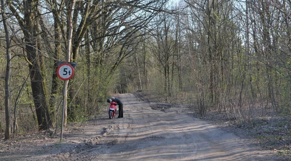 Do szkoły po chodniku