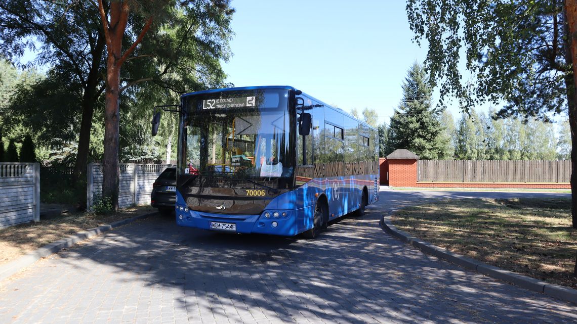 Dramat podróżujących komunikacją miejską