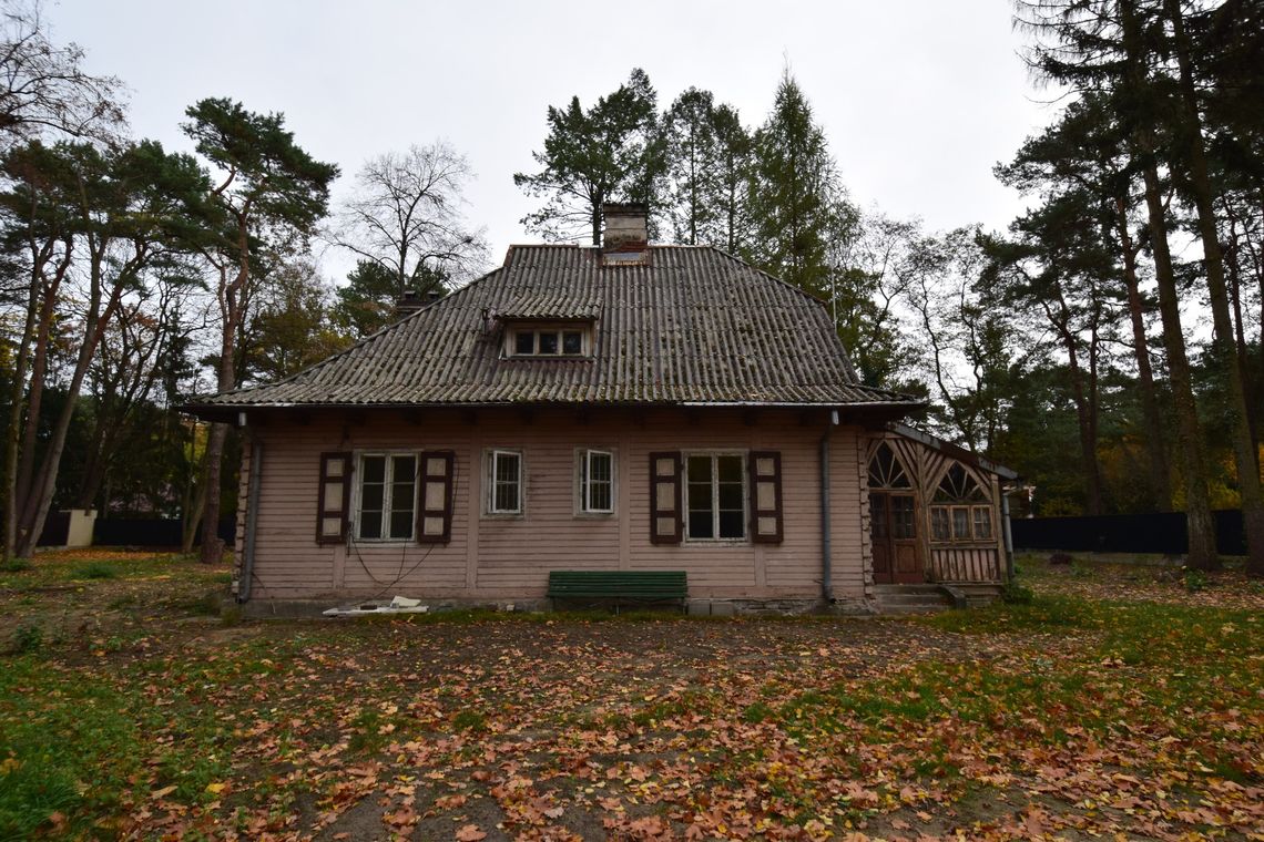 Drewniana Leśniczówka z Konstancina-Jeziorny wpisana do rejestru zabytków [FOTO]