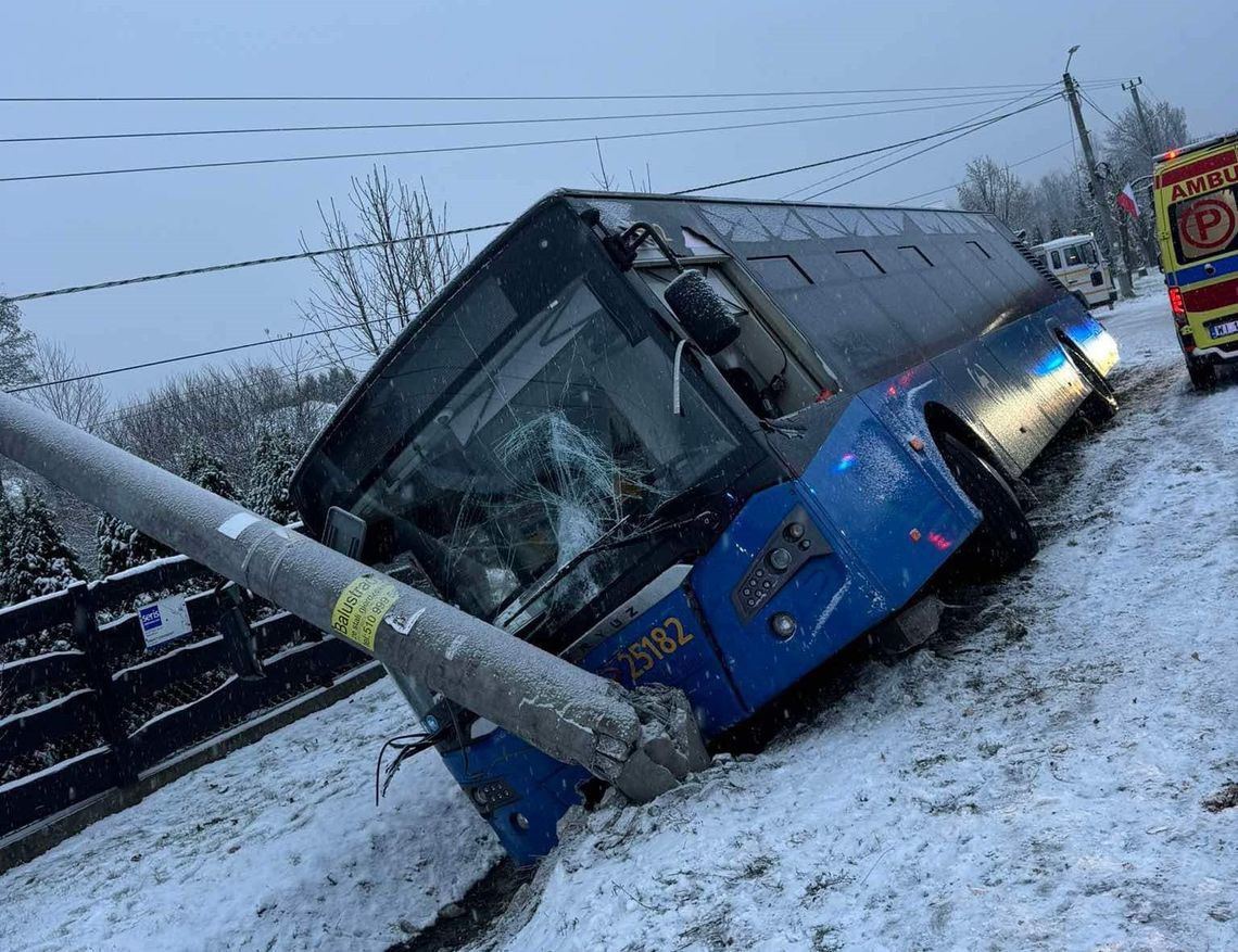 Groźna kolizja w Nowym Prażmowie