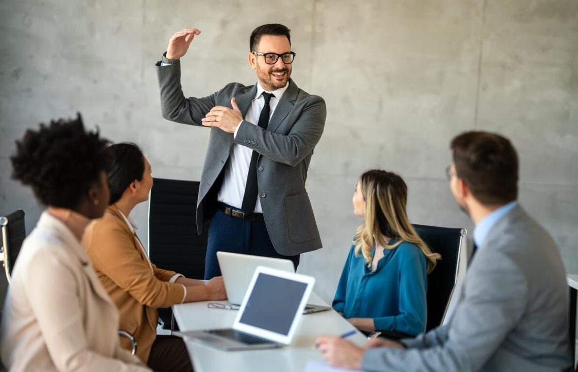 Jak zyskać mentalność lidera? Odkryj potęgę studiów MBA i przejmij ster w biznesie Jak zyskać mentalność lidera? Odkryj potęgę studiów MBA i przejmij ster w biznesie