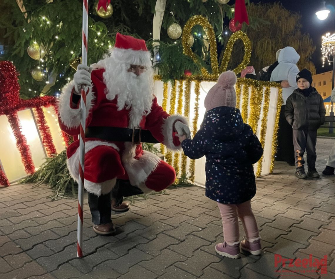 Jarmark Bożonarodzeniowy rozświetlił rynek w Górze Kalwarii [WIDEO]