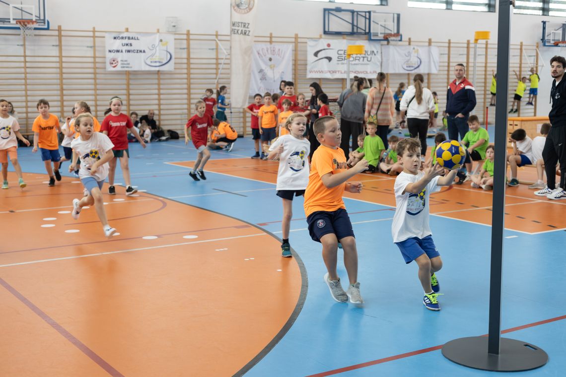 Korfball Kinder Cup 2025 – sportowa radość najmłodszych w Nowej Iwicznej