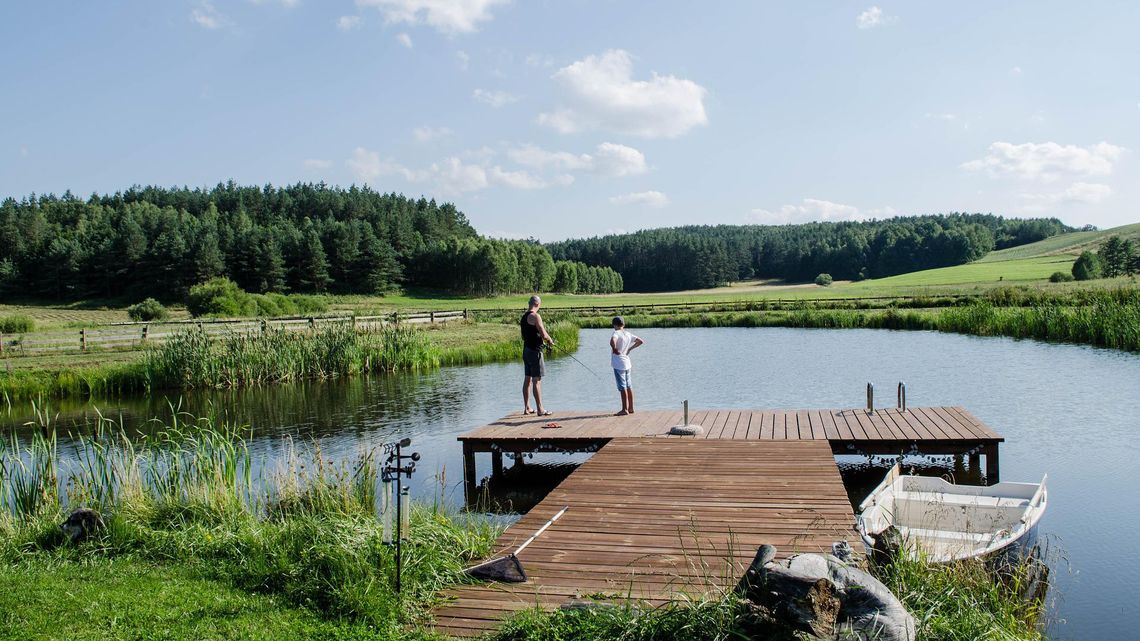 Krócej i z własnymi kanapkami. Wakacje na półmetku