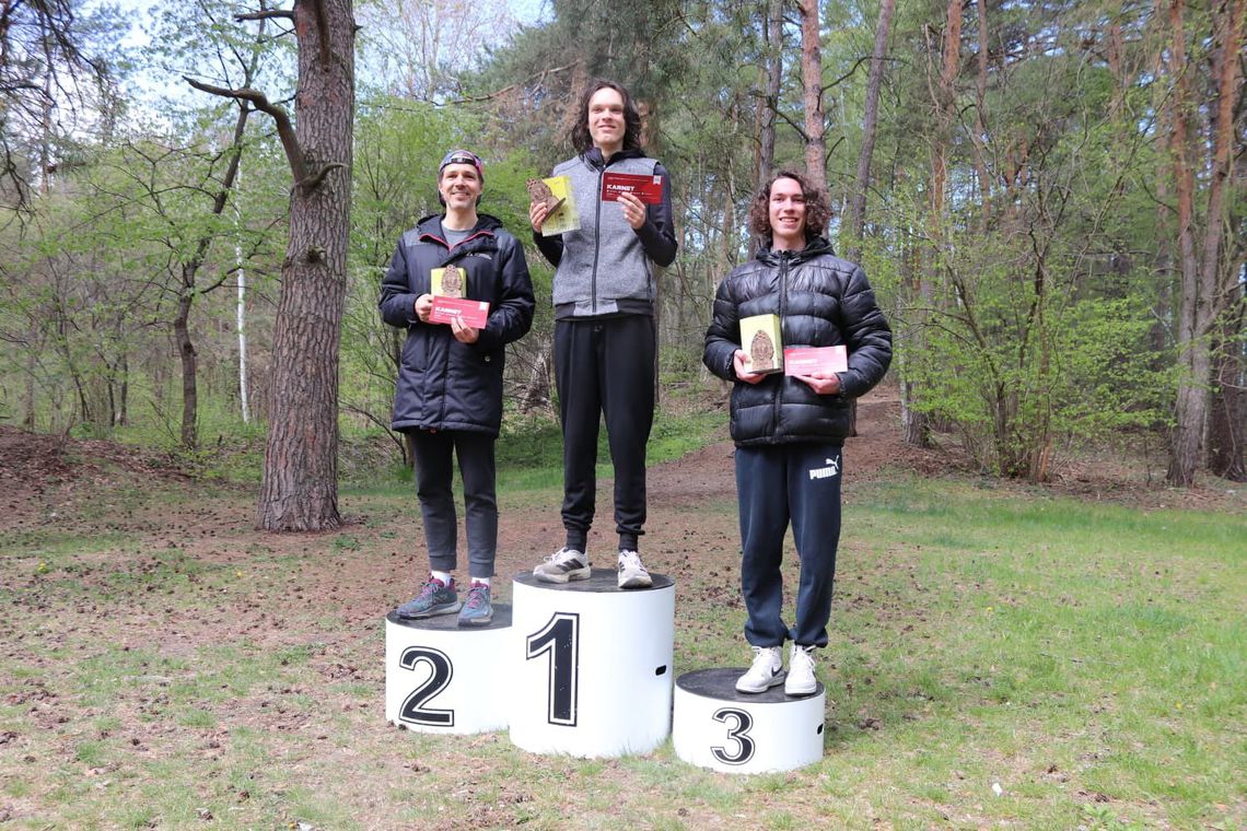 Leśna Magdalenka przyciągnęła biegaczy