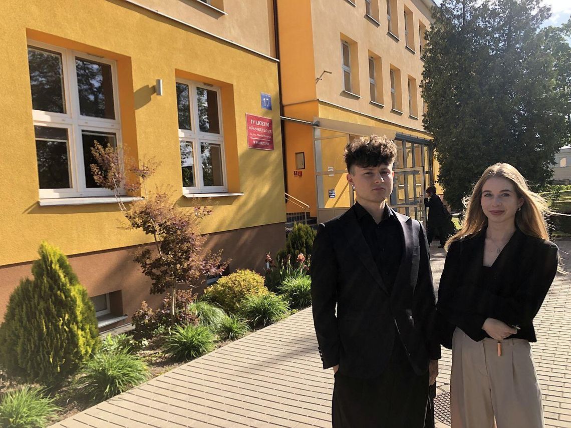 Maturzyści z Piaseczna zmierzyli się z rozszerzonym angielskim