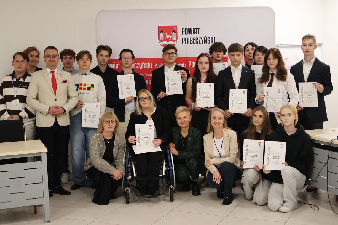 Młodzieżowa Rada Powiatu Piaseczyńskiego wybrała prezydium