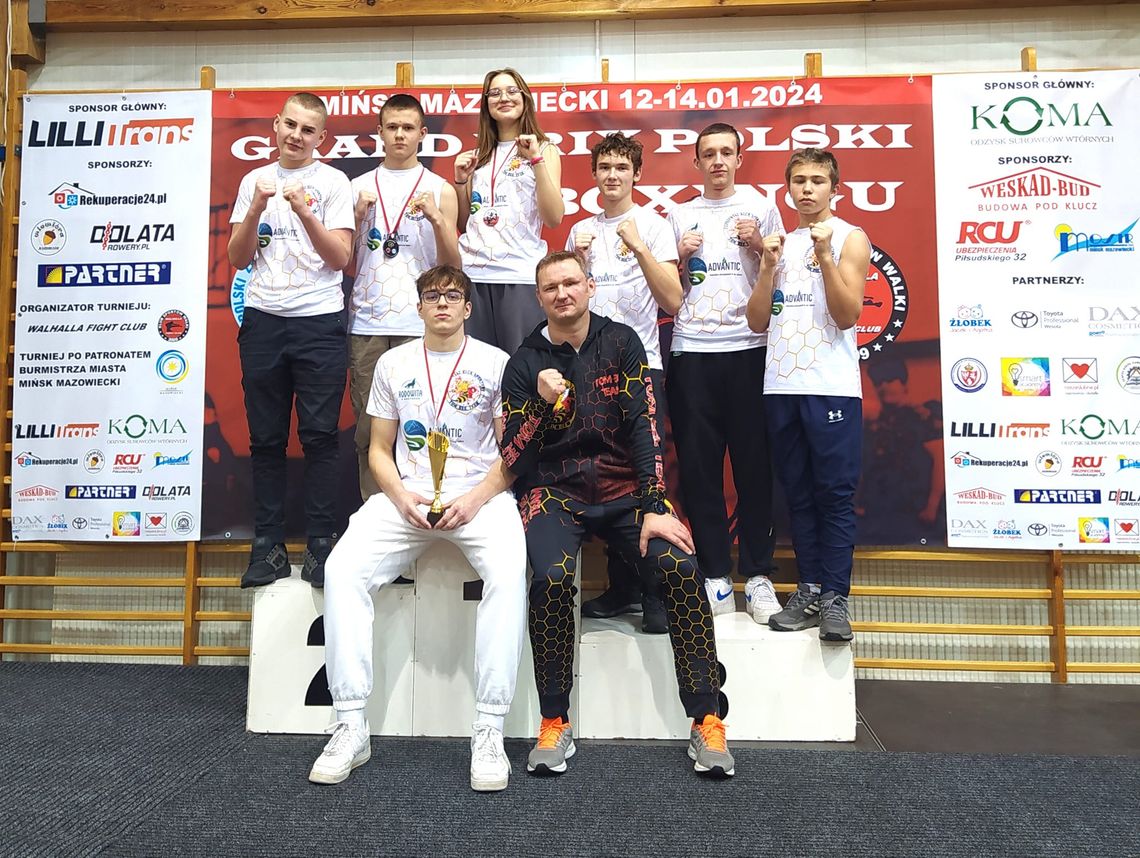 Mnóstwo medali na Grand Prix. Brawa dla kickboxerów z powiatu!