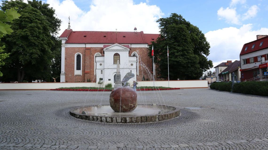 Nowe oblicze Tarczyńskiego Rynku Nowe oblicze Tarczyńskiego Rynku