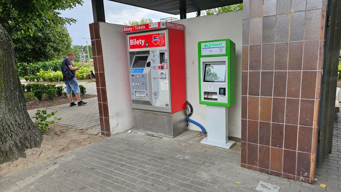 Nowy biletomat już działa – ale tylko jeden