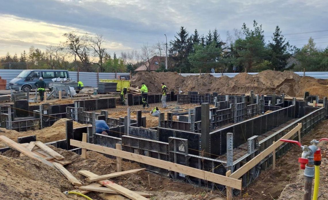 Nowy Dom Ludowy w Parceli nabiera kształtów Nowy Dom Ludowy w Parceli nabiera kształtów