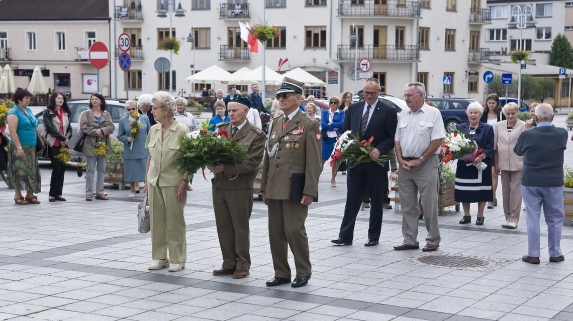 Oddali hołd żołnierzom