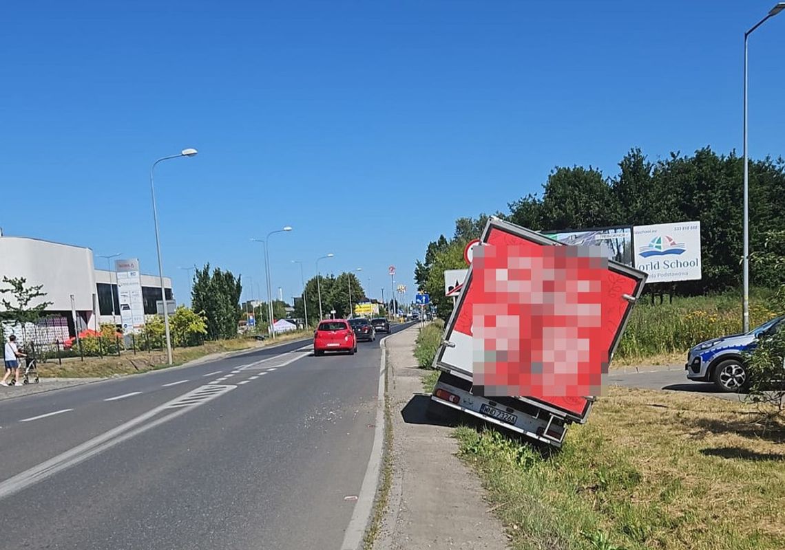 Nowa Iwiczna: pijany 21-latek wjechał do rowu i uciekł. Zatrzymali go policjanci z drogówki