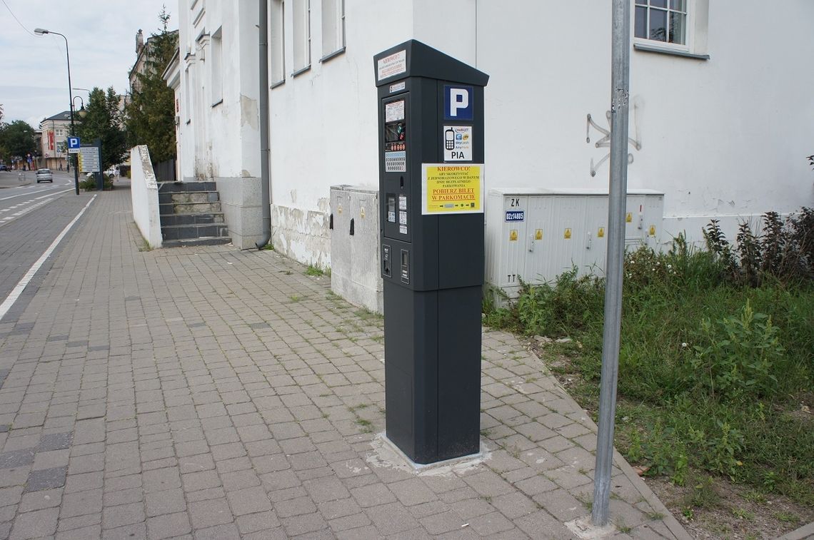 Piaseczno. Parkingi w mieście. Są wpływy i niemałe koszty