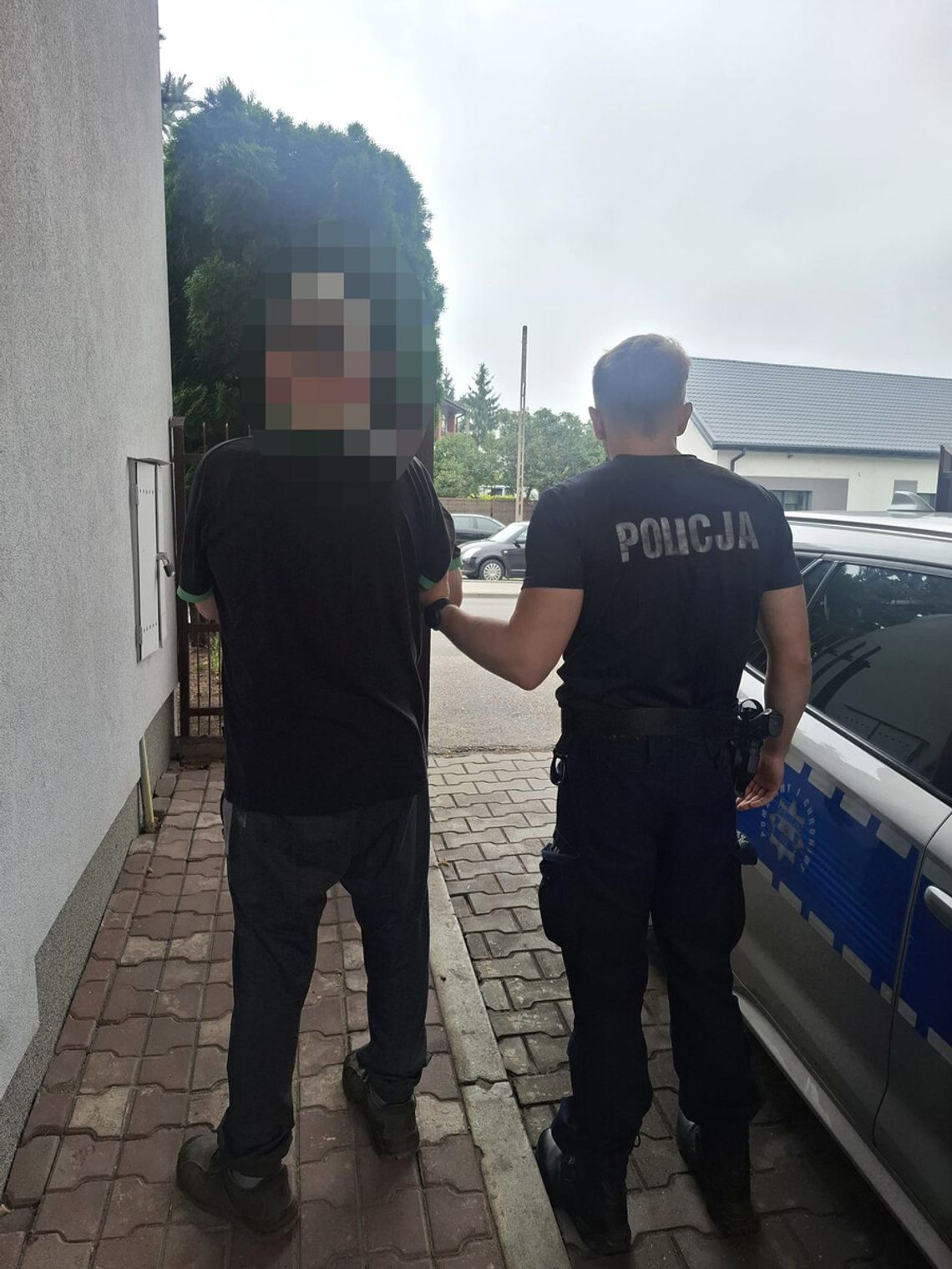 Pijany kierowca próbował przekupić policjantów. „Dam wam na dobre wakacje” Pijany kierowca próbował przekupić policjantów. „Dam wam na dobre wakacje”