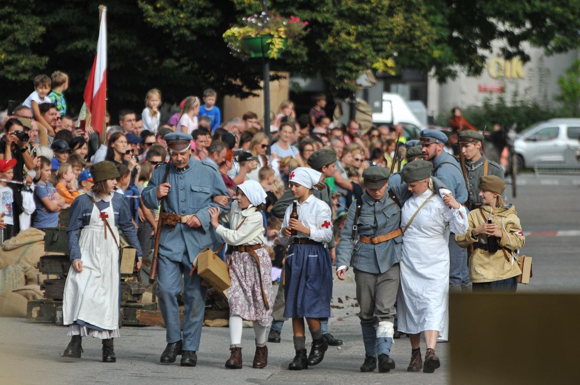 Podróż w czasie w centrum Góry Kalwarii [FOTO]