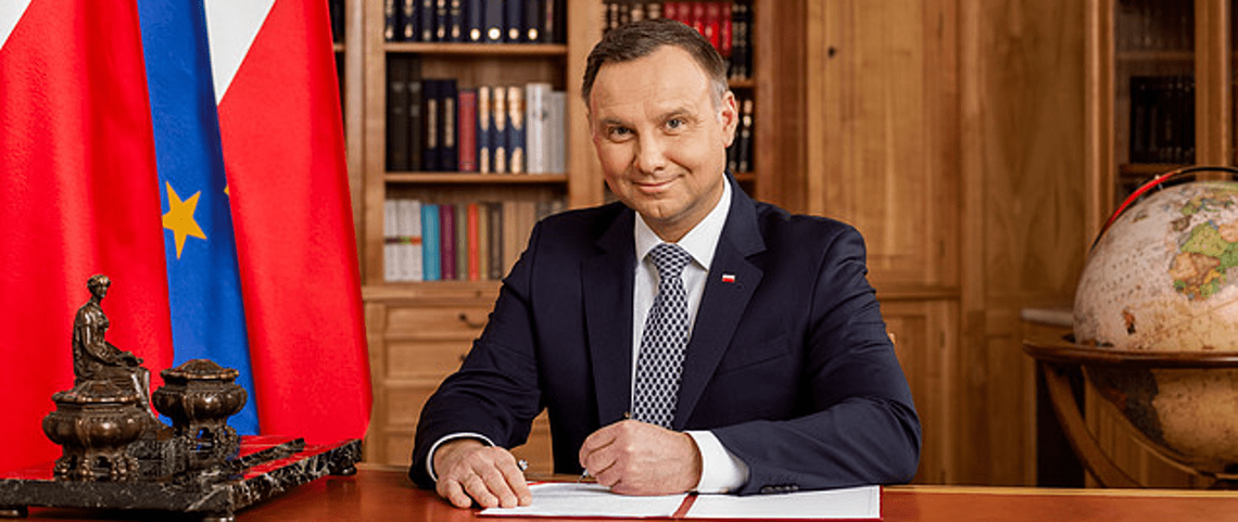 Prezydent podpisał ustawę obniżającą VAT na żywność, nawozy i gaz