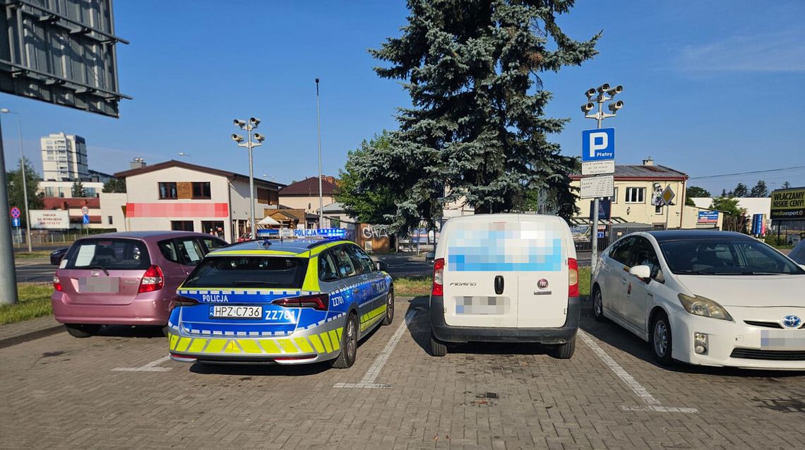 Przejechał na czerwonym świetle, trafił za kratki Przejechał na czerwonym świetle, trafił za kratki