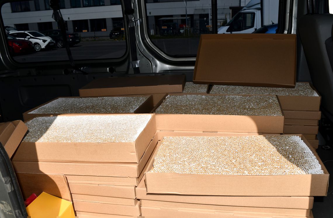 Przemyt na dużą skalę. 140 tysięcy papierosów w pudełkach po pizzy