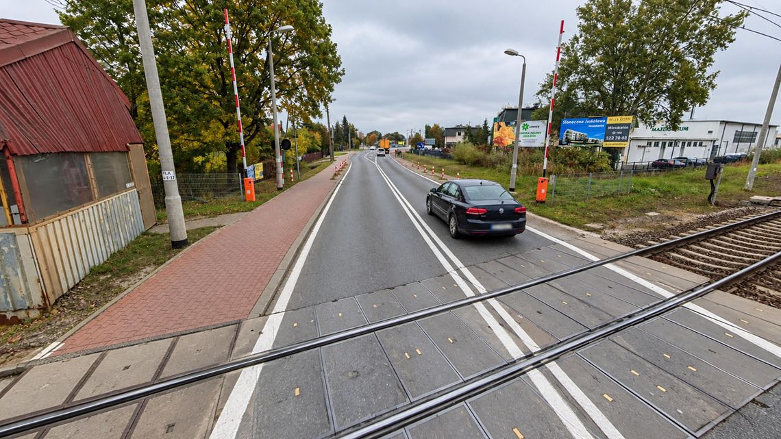 Remont DW721 w Starej Iwicznej. Od dziś utrudnienia dla kierowców Remont DW721 w Starej Iwicznej. Od dziś utrudnienia dla kierowców