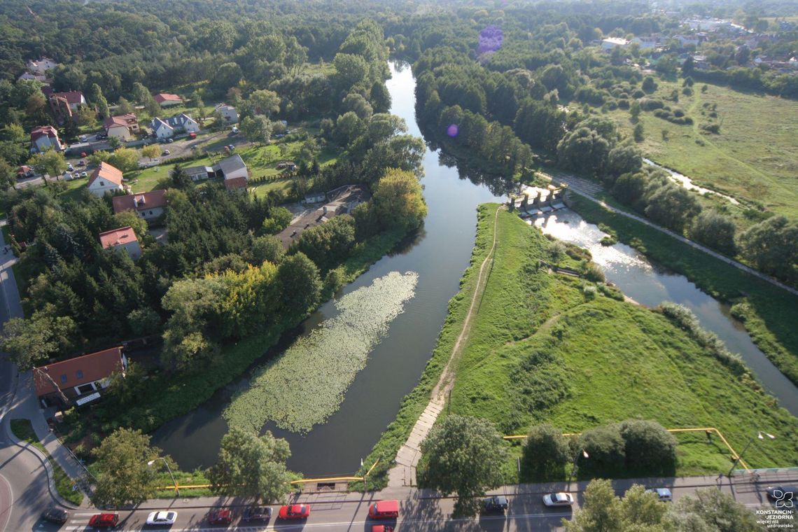 Rezerwatu nie będzie, ochrony na razie też nie. Co dalej z Bielawskim Ługiem? Dolina Jeziorki w Konstancinie-Jeziornie. RDOŚ wskazuje, że Rozlewiska Rzeki Jeziorki, znane jako Bielawski Ług, mają wysokie walory przyrodnicze. Zdjęcie ilustracyjne