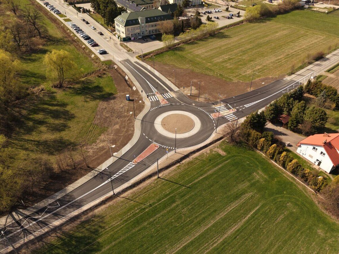 Rondo w Uwielinach zostanie otwarte. Od kiedy kierowcy pojadą nową trasą?
