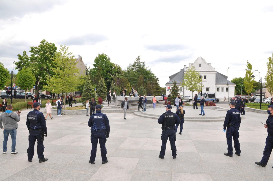 Rzecznik Praw Obywatelskich interweniuje ws. manifestacji na Skwerze Kisiela