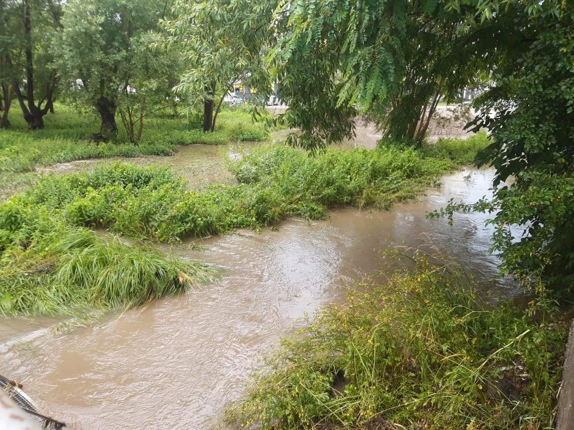 Rzeki i rowy mogą wylać. Grożą nam podtopienia