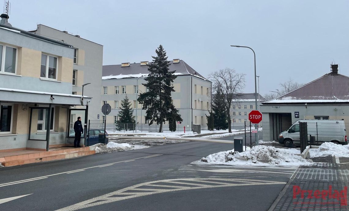 Skandal w policyjnych koszarach w Piasecznie. Pijany dowódca miał wykorzystać policjantkę [AKTUALIZACJA]