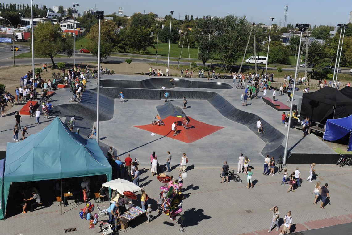 Skatepark w Piasecznie może być oświetlony dłużej. Jest wniosek radnej Skatepark w Piasecznie może być oświetlony dłużej. Jest wniosek radnej