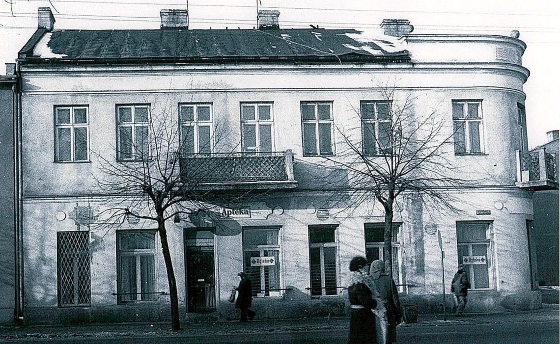 Stara Apteka, czyli opowieść o lokatorach domu u zbiegu ul. Kościuszki i ul. Nadarzyńskiej