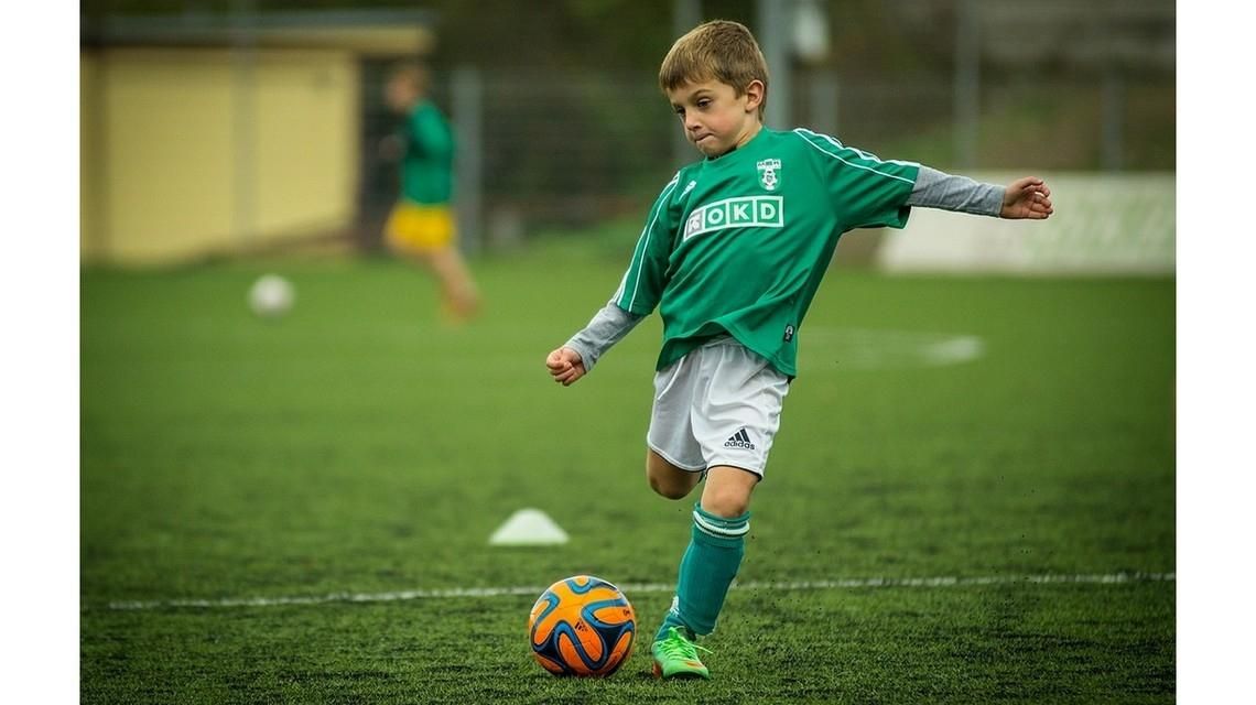 Staroangielski futbol