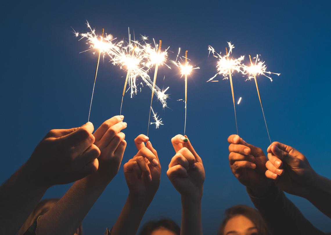 Sylwester „Po Sąsiedzku” na Rynku w Tarczynie Sylwester „Po Sąsiedzku” na Rynku w Tarczynie